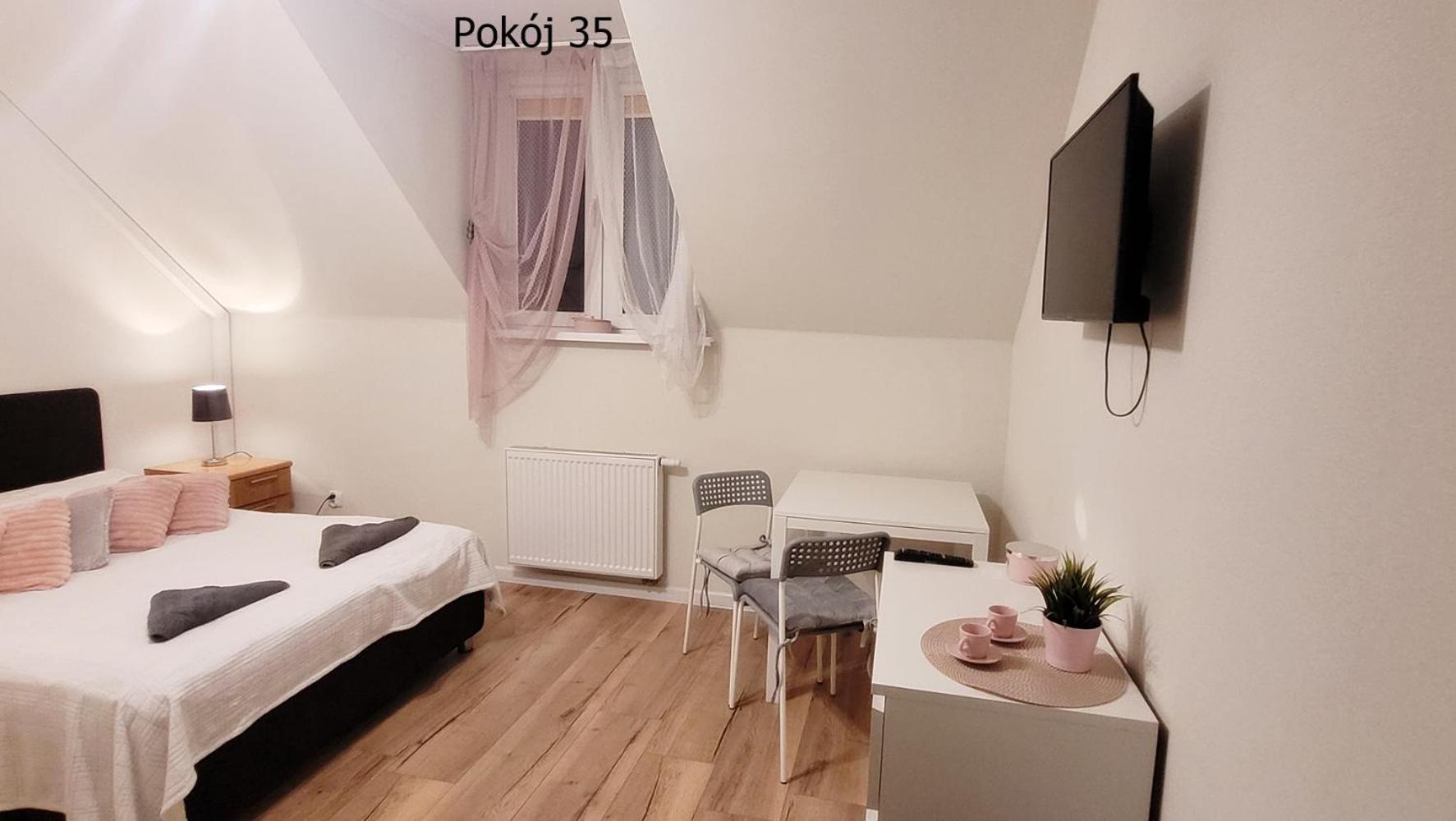 Bed and Breakfast Pod Debem Крыница-Морска Экстерьер фото